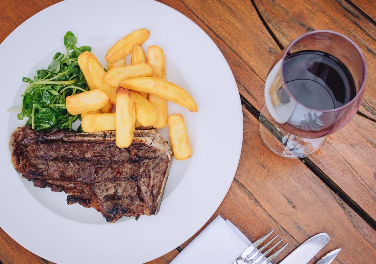 The Drummond At Albury Guildford Esterno foto
