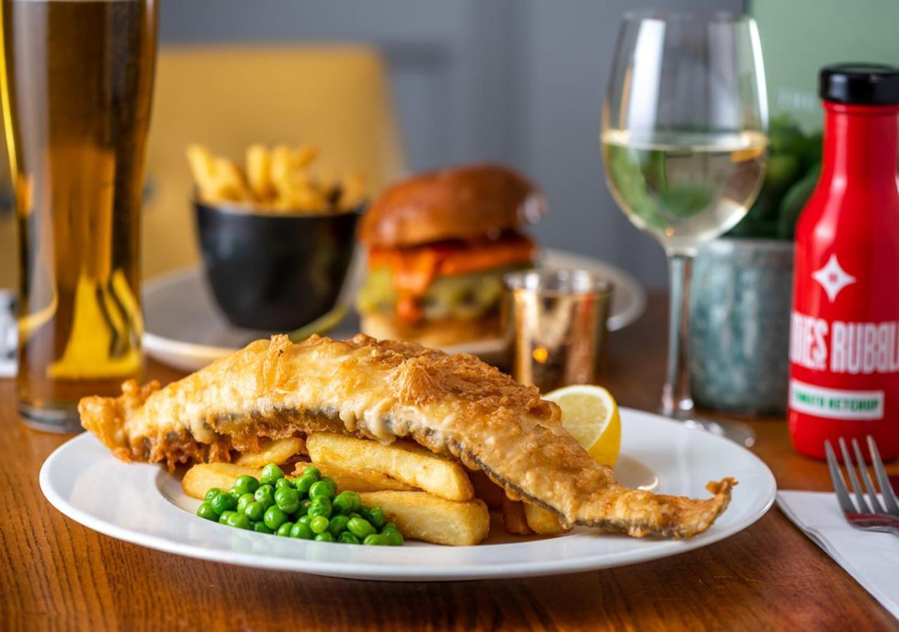 The Drummond At Albury Guildford Esterno foto