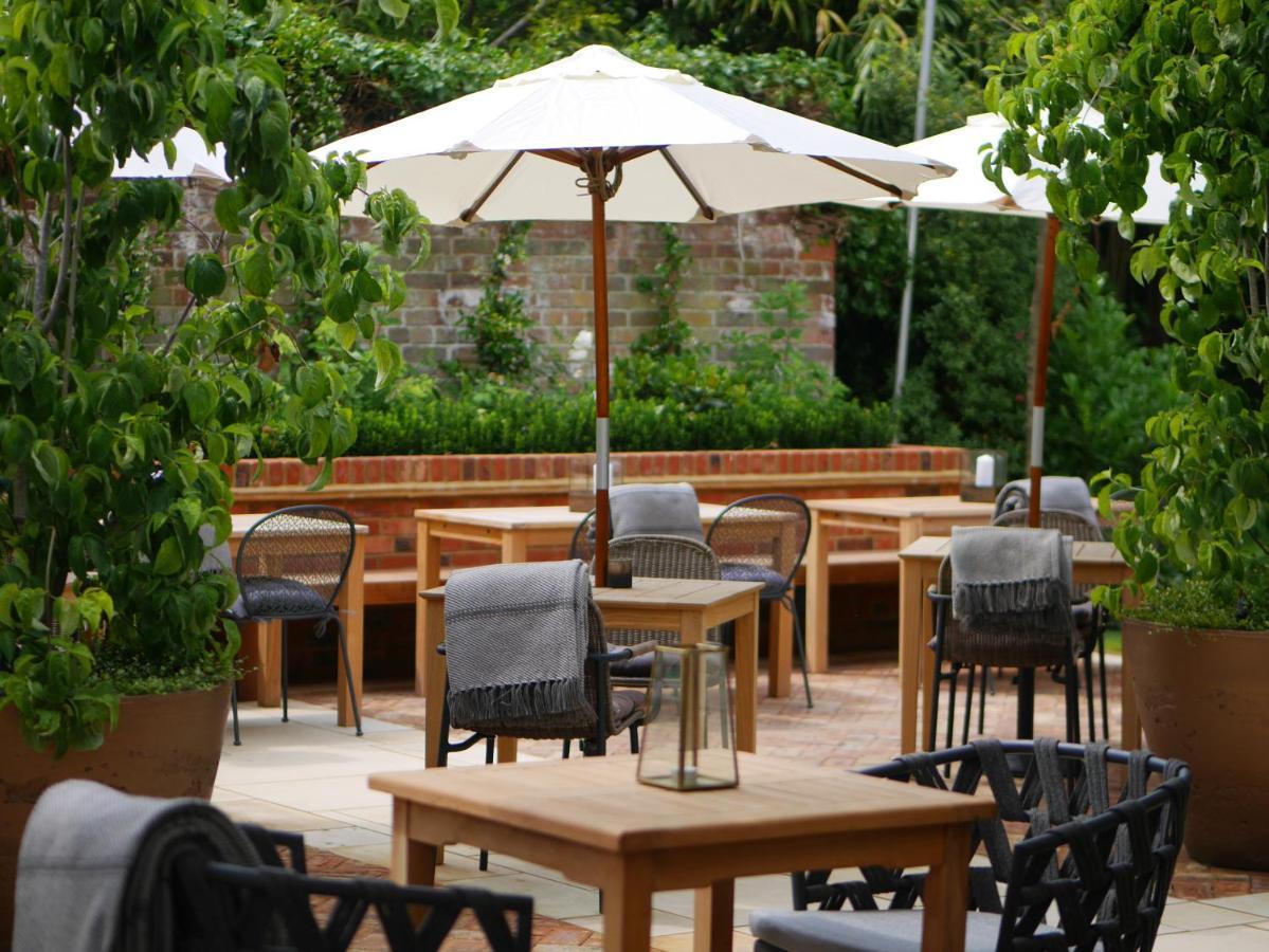 The Drummond At Albury Guildford Esterno foto