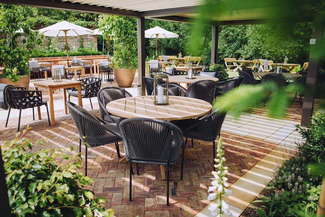 The Drummond At Albury Guildford Esterno foto